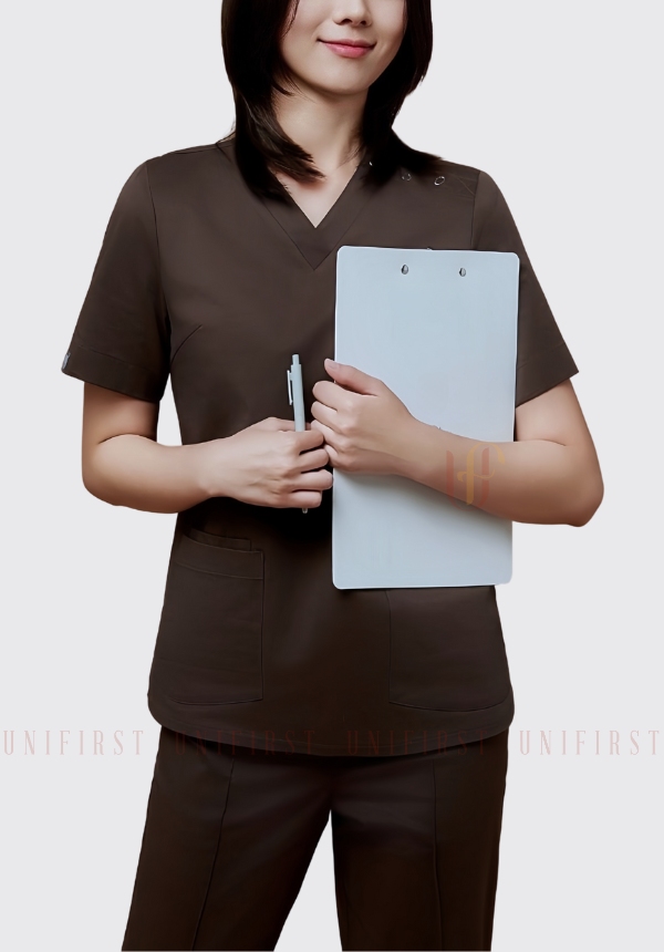 Bộ quần áo kỹ thuật spa màu nâu